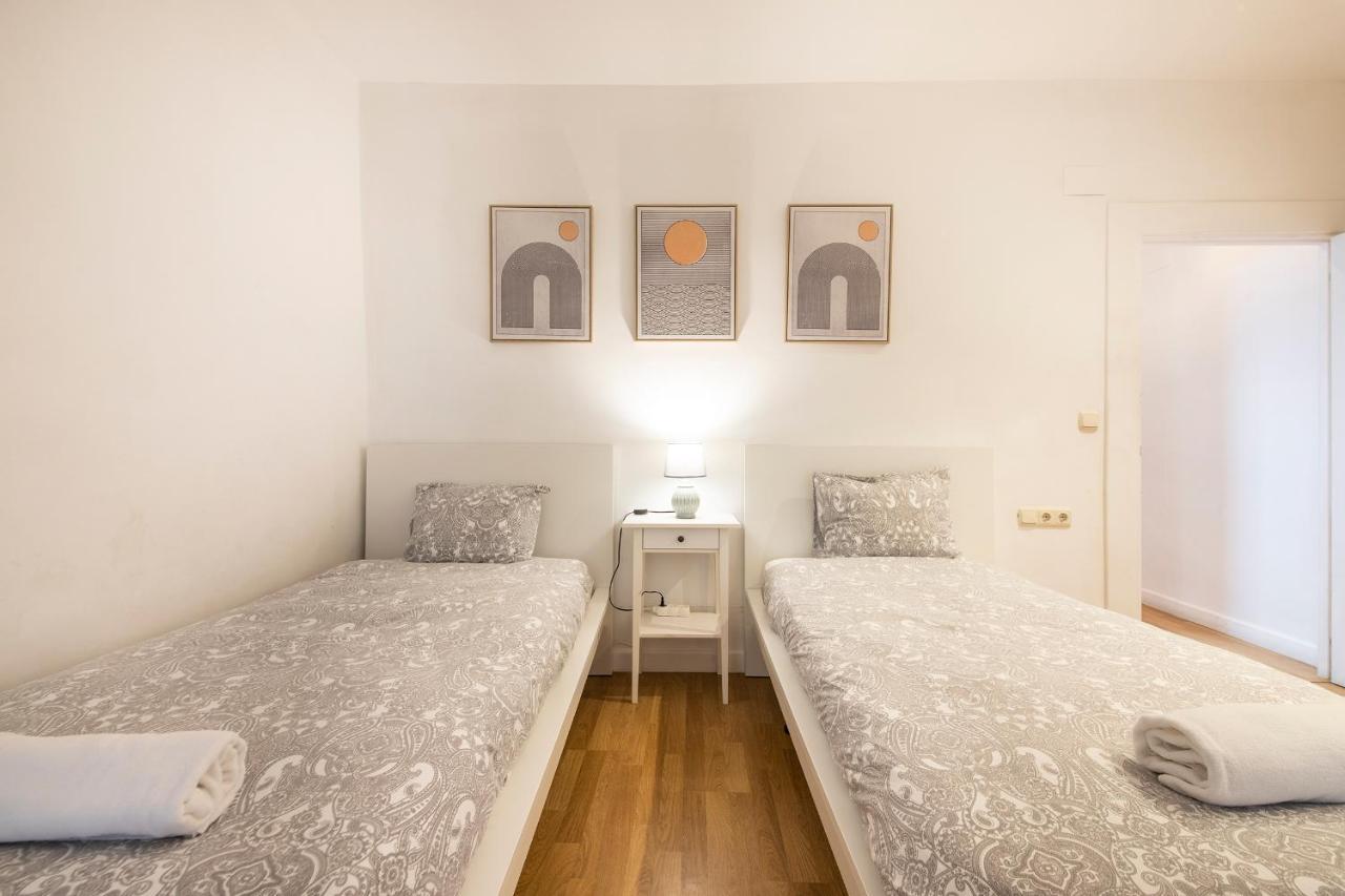 Spacious Central Old Town Apartment San Sebastián Exteriör bild