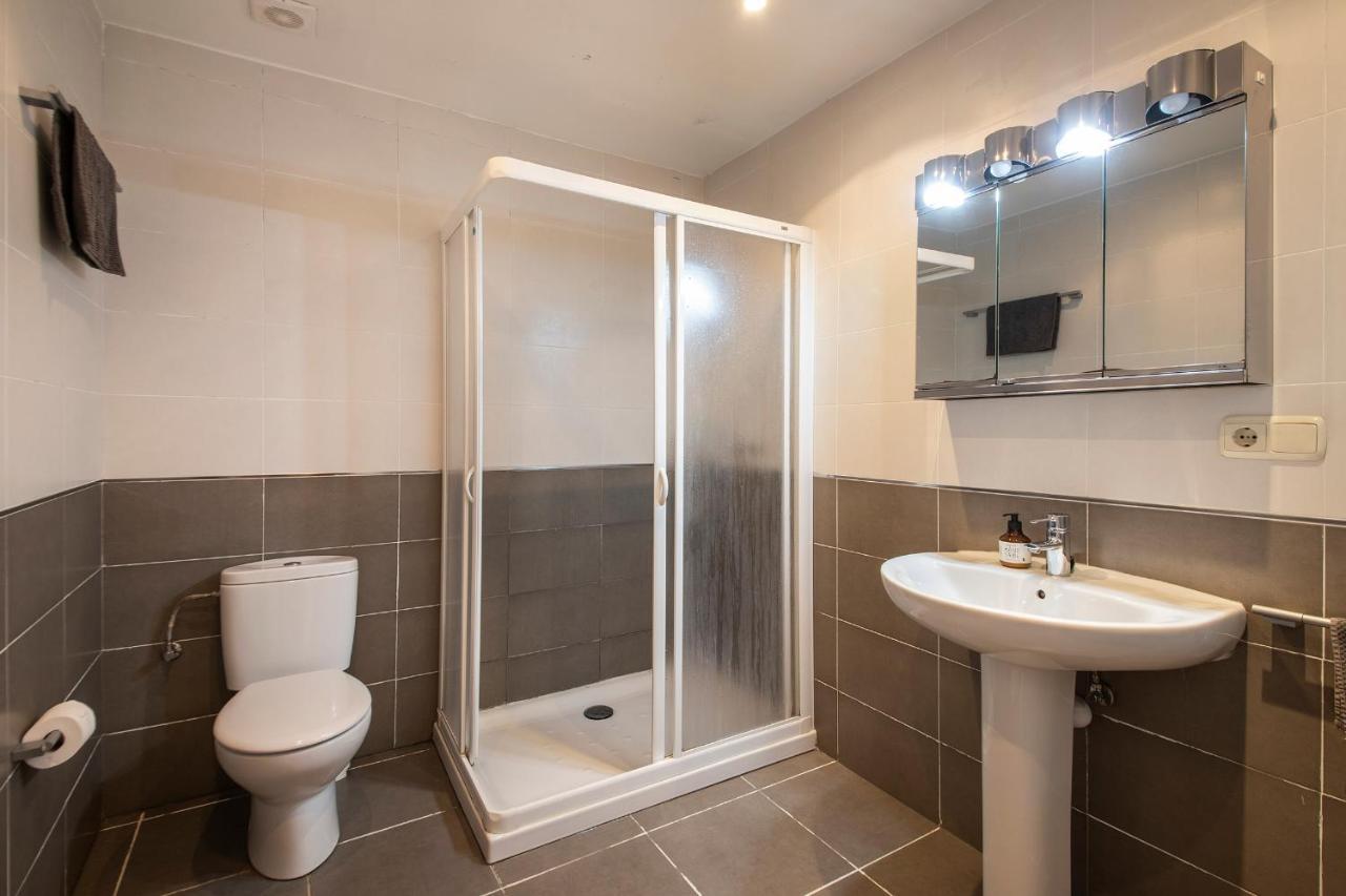 Spacious Central Old Town Apartment San Sebastián Exteriör bild