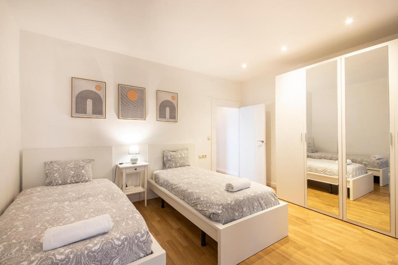 Spacious Central Old Town Apartment San Sebastián Exteriör bild
