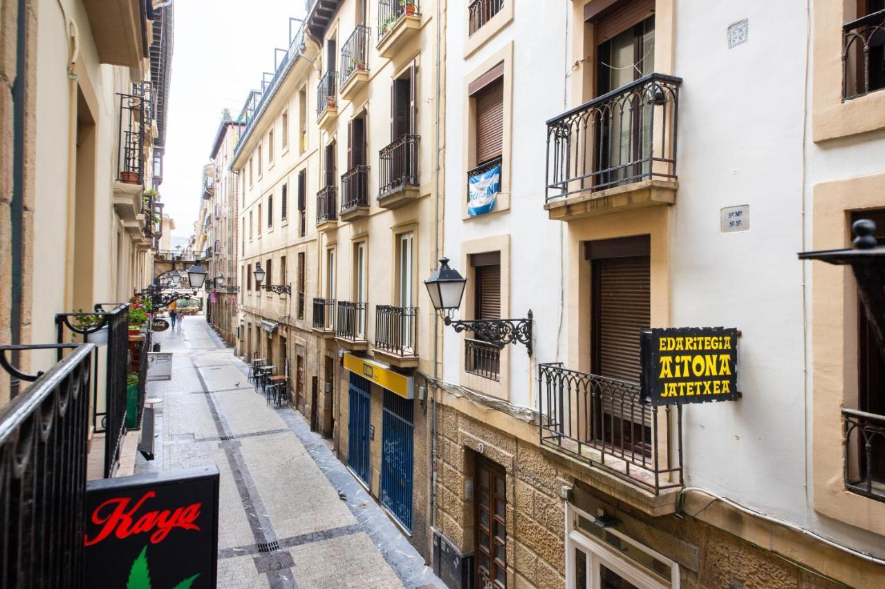 Spacious Central Old Town Apartment San Sebastián Exteriör bild